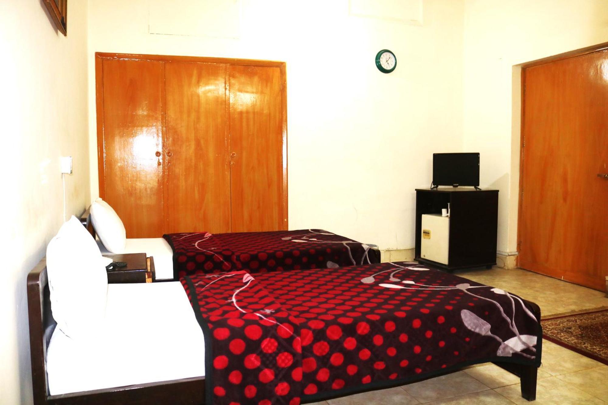 The City Lodge Islamabad Extérieur photo