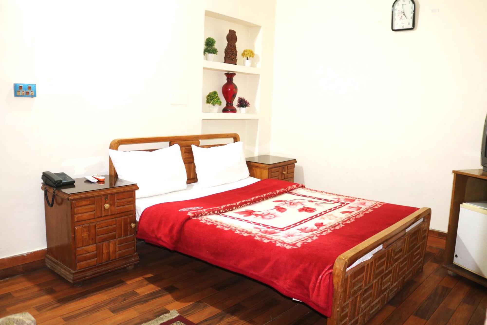 The City Lodge Islamabad Extérieur photo