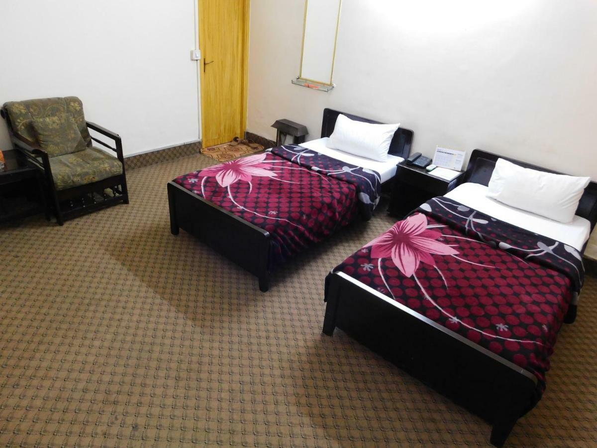 The City Lodge Islamabad Extérieur photo