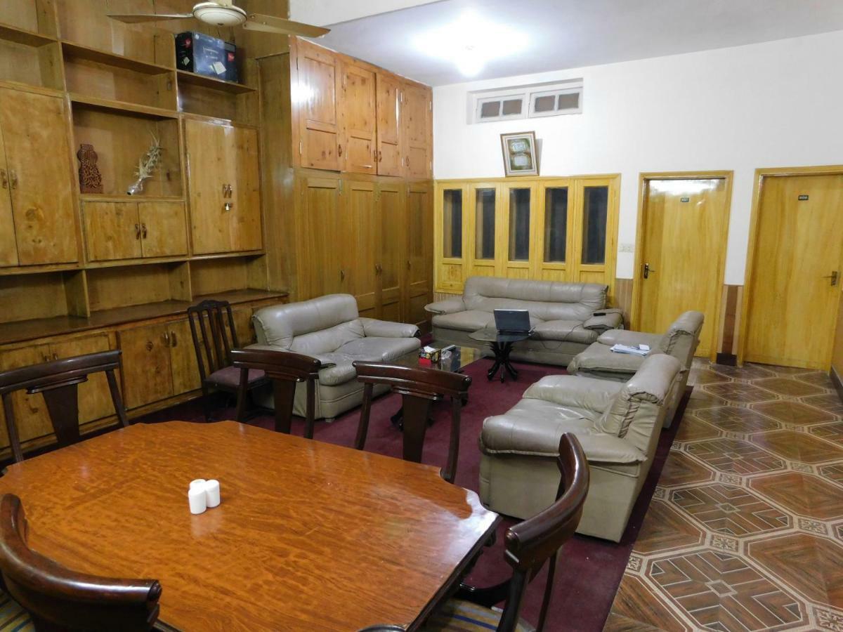 The City Lodge Islamabad Extérieur photo